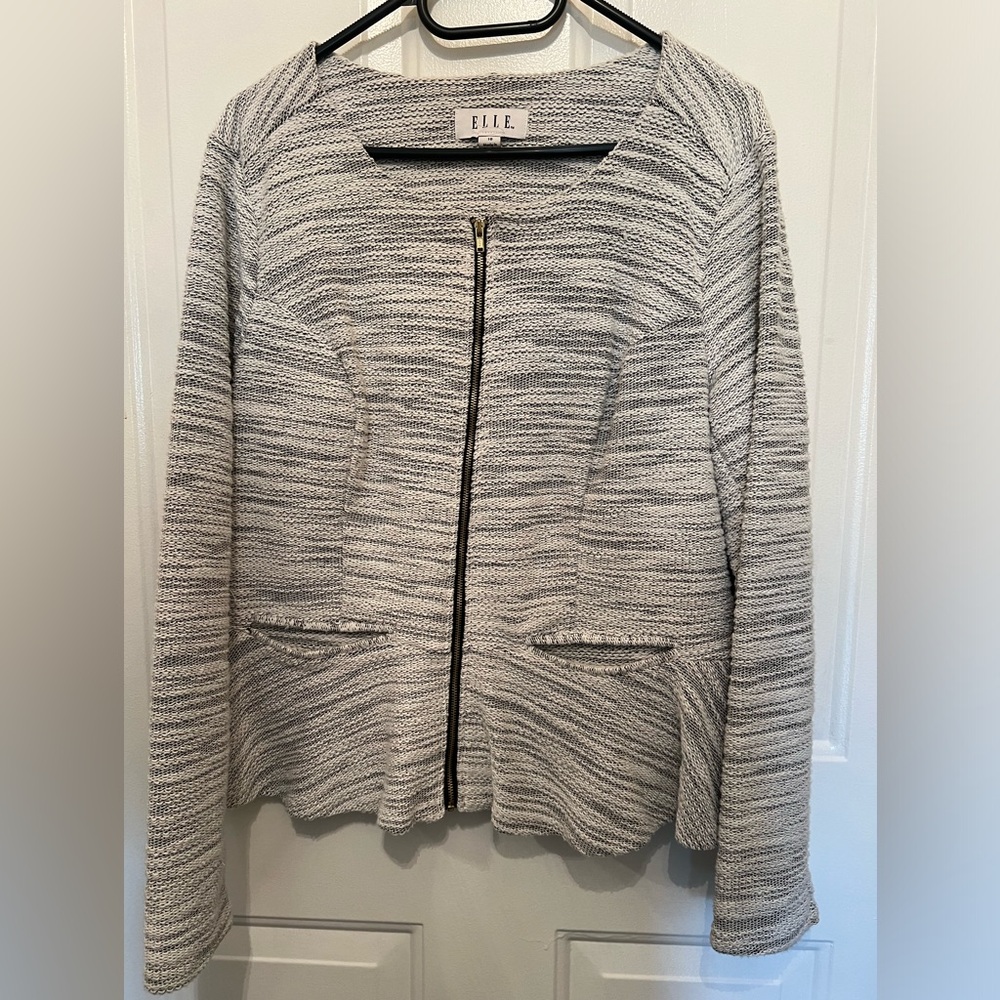 Elle Peplum style gray tweed jacket, size 16 ladies 🍁🍂🍁